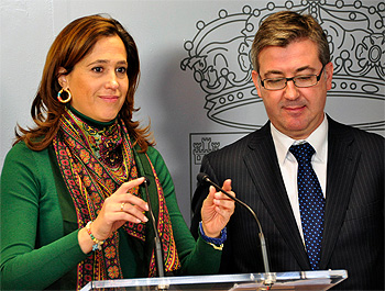 Marcial Marín y Rosa Romero en rueda de prensa