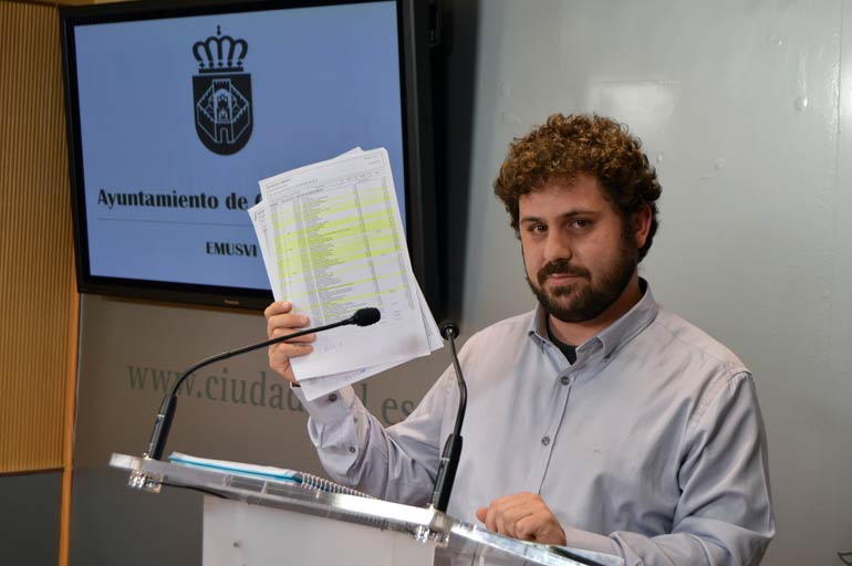 Jorge Fernández pide explicaciones a los anteriores dirigentes de la EMUSVI por facturas en restaurantes 