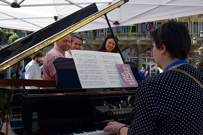 Ciudad Real celebra la Fiesta de la Música con un piano en la Plaza Mayor a disposición de quien lo quiera tocar 