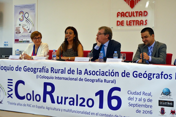 Zamora “Debatir de políticas de desarrollo comunitarias siembre es beneficioso para Ciudad Real” 