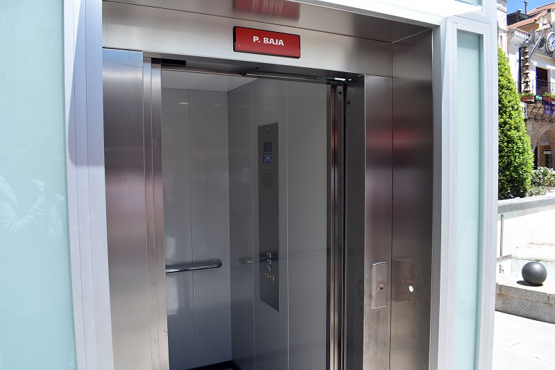 ascensor del aparcamiento subterráneo de la Plaza Mayor