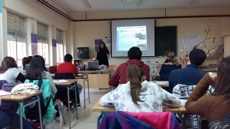 El IMPEFE desarrolla sesiones informativas en el  I.E.S. Atenea sobre recursos de formación y empleo