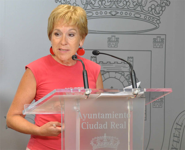 La responsable del área de Seguridad, Teresa Aguirre, en rueda de prensa