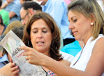 Rosa Romero junto a Cospedal en la plaza de toros