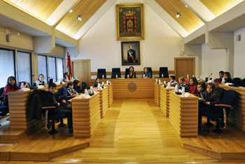 El Ayuntamiento de Ciudad Real acoge el primer pleno escolar municipal del curso en el que participan representantes de todos los colegios de la ciudad