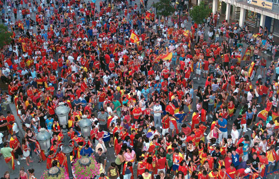 El público en la Plaza Mayor