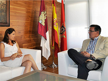 Rosa Romero con el director de Onda Cero