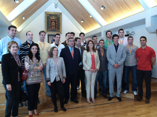 El Ayuntamiento es la única administración que ha felicitado y ofrecido una recepción al Baloncesto Reale Ciudad Real por su ascenso a la Liga LEB