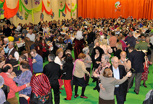 Fiesta de Carnaval con los mayores