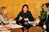La alcaldesa durante la reunión