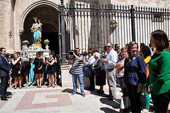 Rosa Romero en la procesión de María Auxiliadora