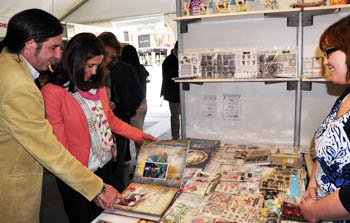 Alcaldesa en la Feria del Libro