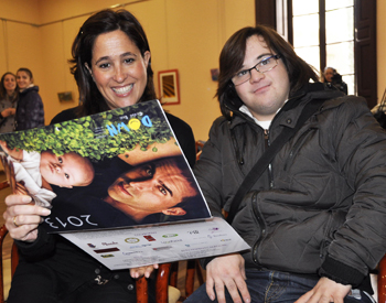 La Alcaldesa apoya con su presencia un año más, la presentación del calendario solidario de la Asociación de Síndrome de Down 