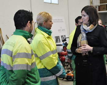 La Alcaldesa de Ciudad Real visita la empresa Inditec, que gestiona las zonas verdes y arbolado fuera de rondas y destaca que la colaboración con la empresa privada ahorra costes al Ayuntamiento en este servicio