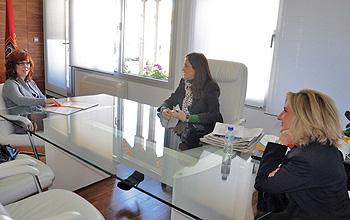 Rosa Romero reunida con la presidenta de ACIME