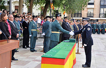 Alcaldesa en actos ofiales dia del Pilar