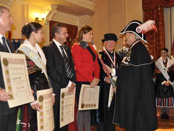 La Cofradía del Queso Manchego nombra a la Alcaldesa de Ciudad Real Cofrade de Honor