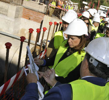 La Alcaldesa de Ciudad Real visita las obras de mejora de la depuración de las aguas residuales de la capital, una inversión de 14,8 millones de Euros que garantiza el consumo de agua en la ciudad para futuros desarrollos urbanísticos e industriales