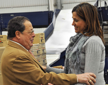 La Alcaldesa de Ciudad Real elogia la labor que hace el banco de alimentos con las familias más necesitadas