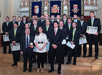 Alcaldesa y plantilla del Balonmano Ciudad Real