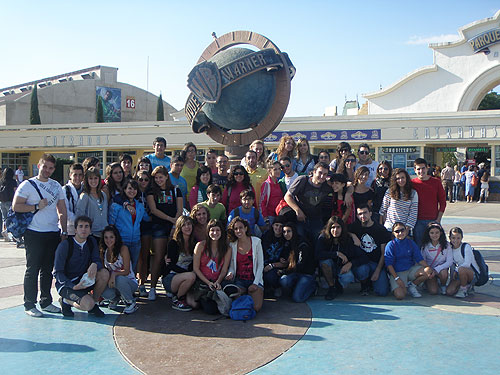 Los jóvenes en el Parque Warner de Madrid